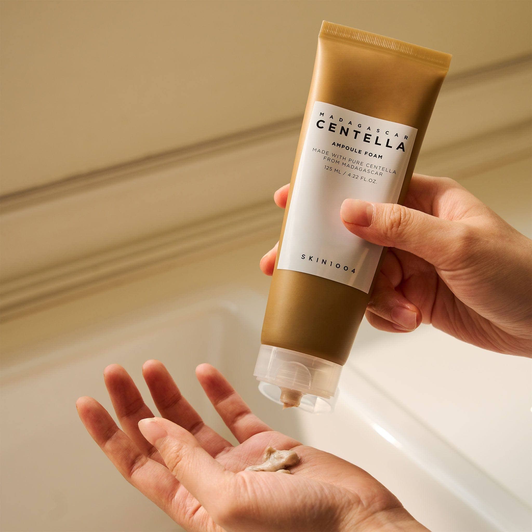 Skin 1004 centella ampoule foam cleanser 